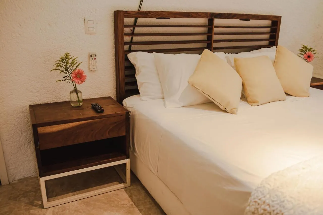 Hotel Selva Maya Bacalar 0*,